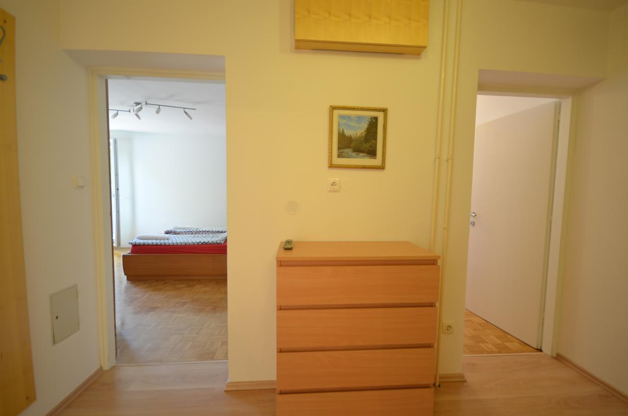 Apartment Near The Train Station Ljubljana Ngoại thất bức ảnh