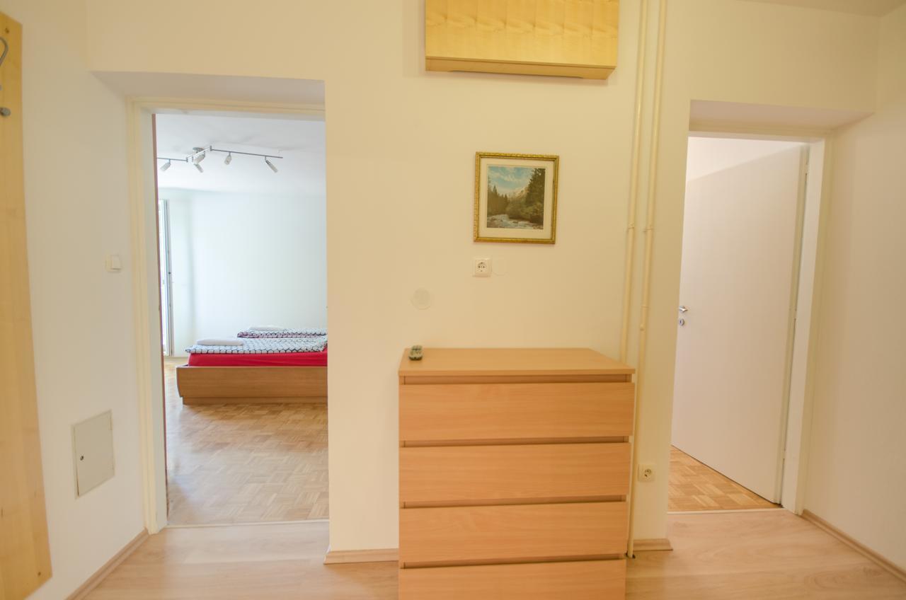 Apartment Near The Train Station Ljubljana Ngoại thất bức ảnh